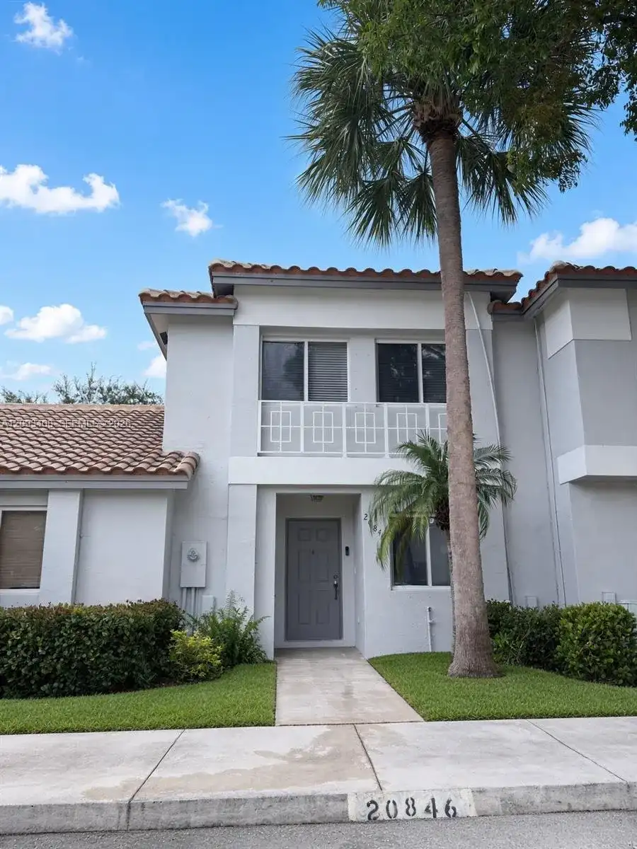 20844 NW 2nd St, Pembroke Pines FL 33029