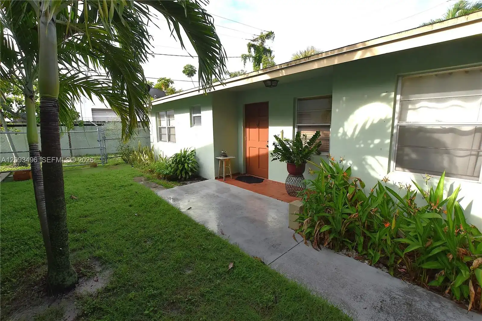 418 Conniston Rd, West Palm Beach FL 33405
