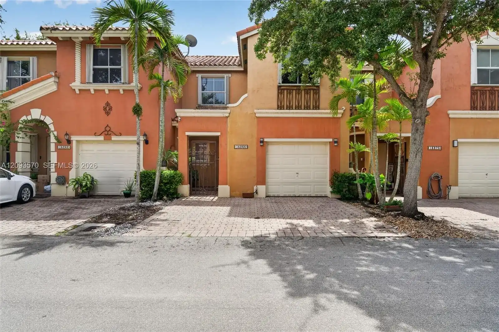 15266 SW 30th Ter, Miami FL 33185