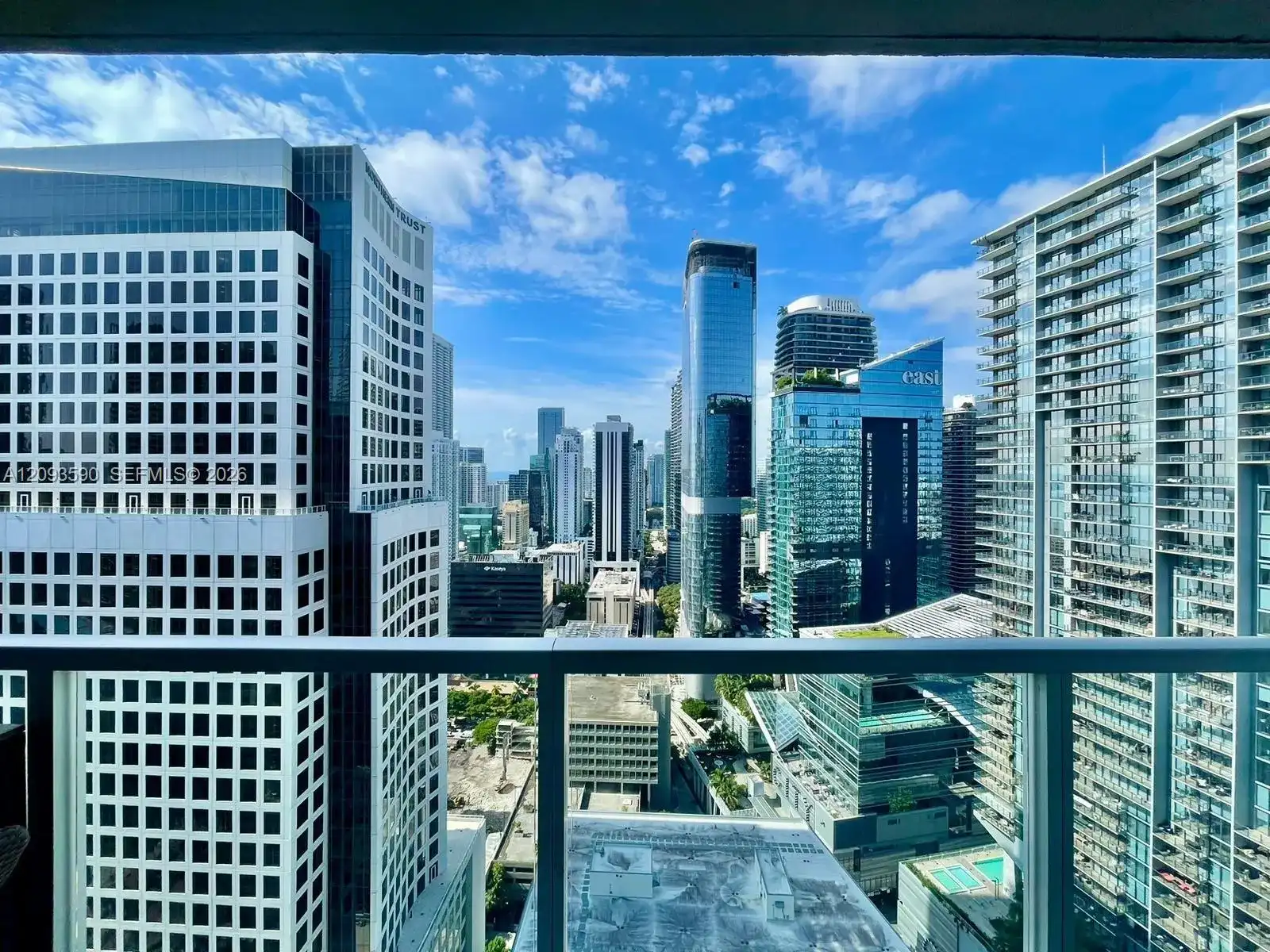 55 SE 6th St # 1902, Miami FL 33131