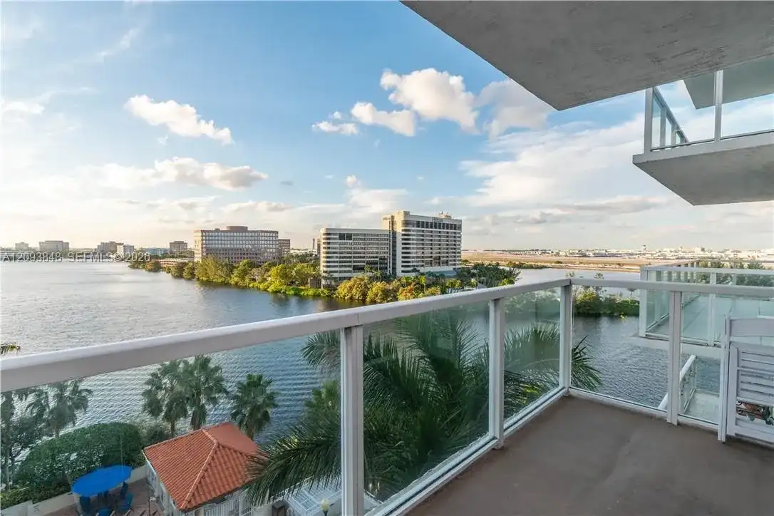 5077 NW 7th St # 904, Miami FL 33126