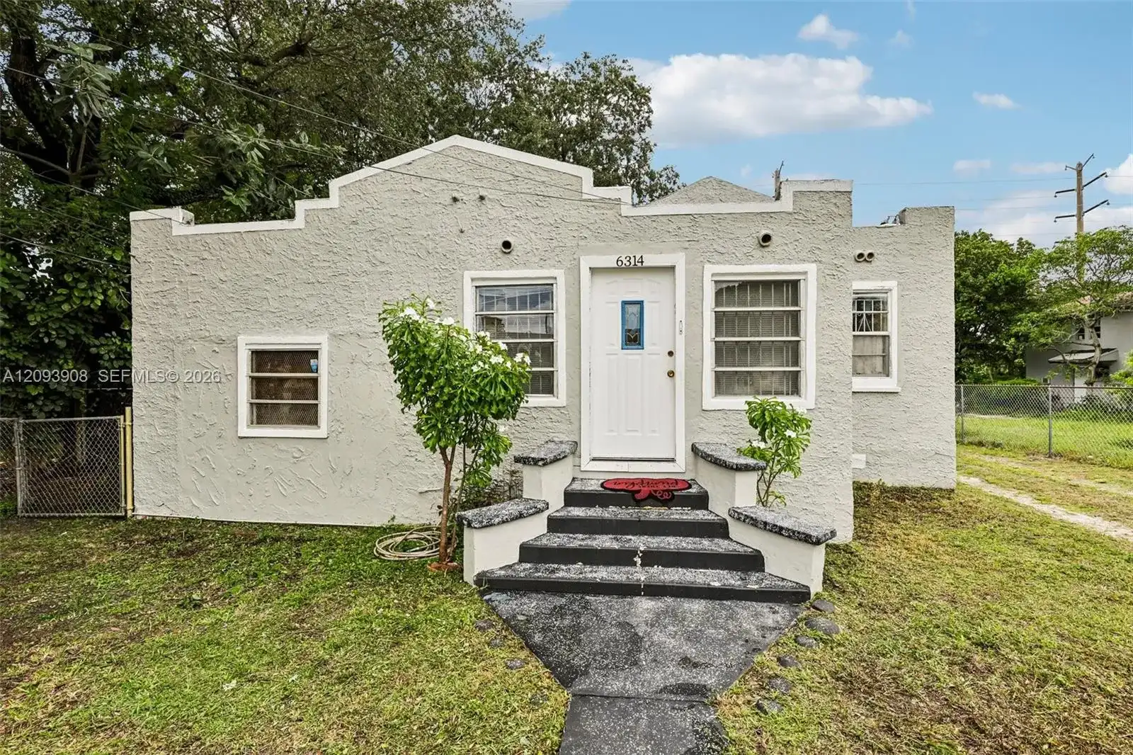 6314 NW 4th Ave, Miami FL 33150