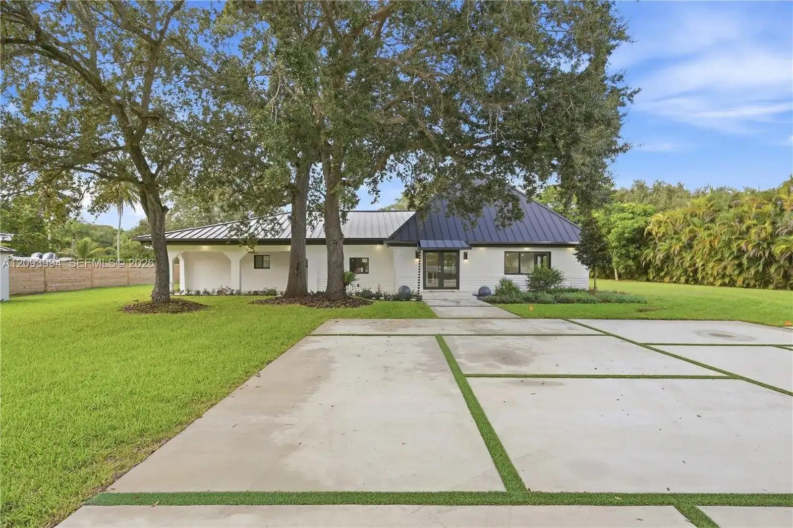 10861 SW 93rd St, Miami FL 33176