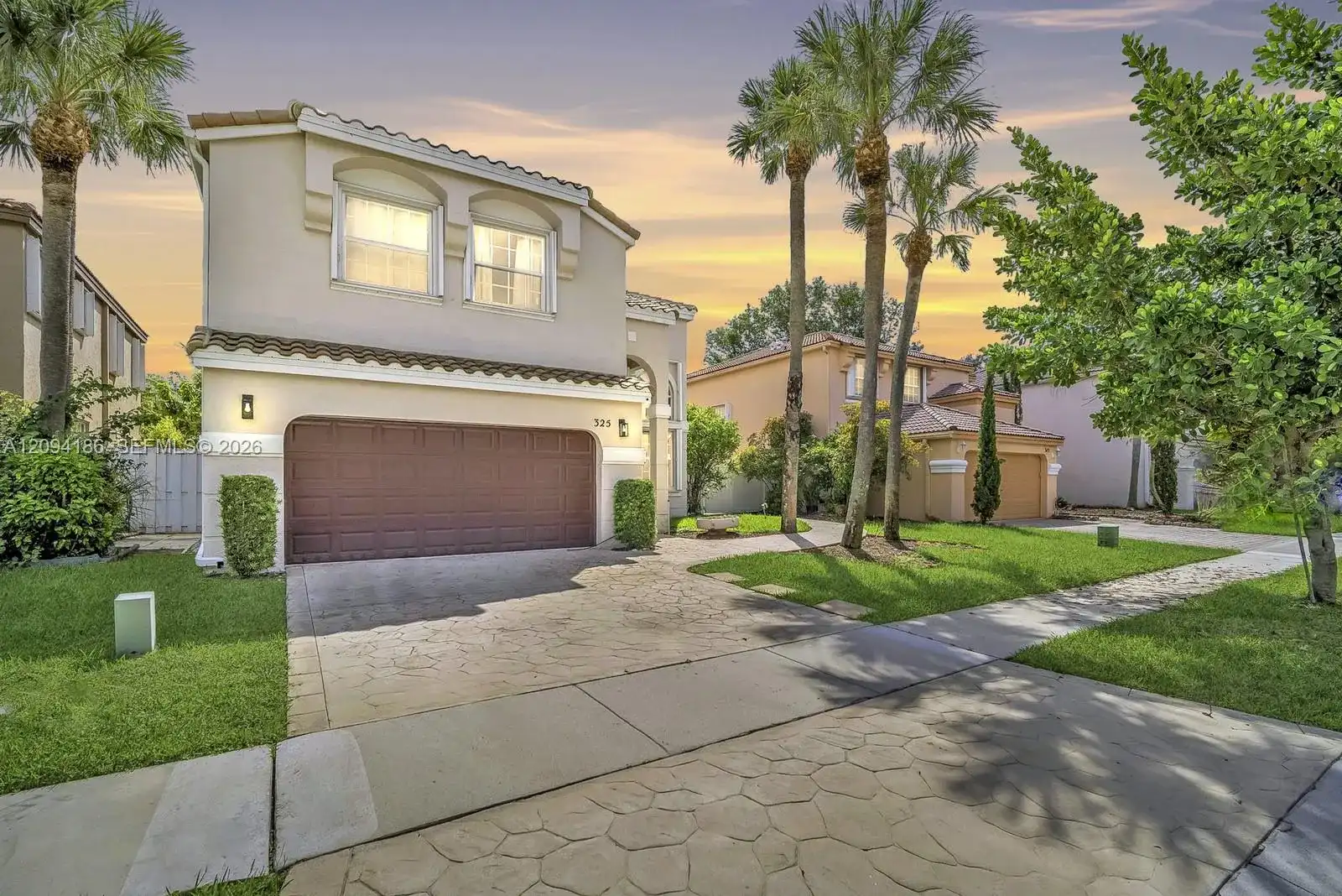 325 NW 158th Ln, Pembroke Pines FL 33028