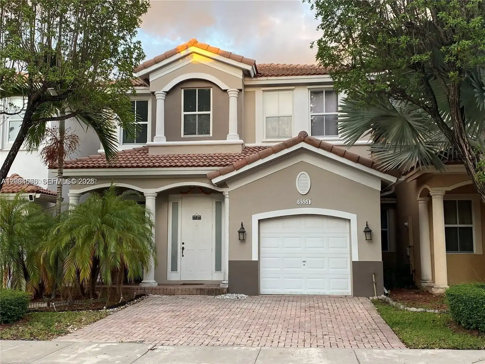 8551 NW 108th Ct, Doral FL 33178