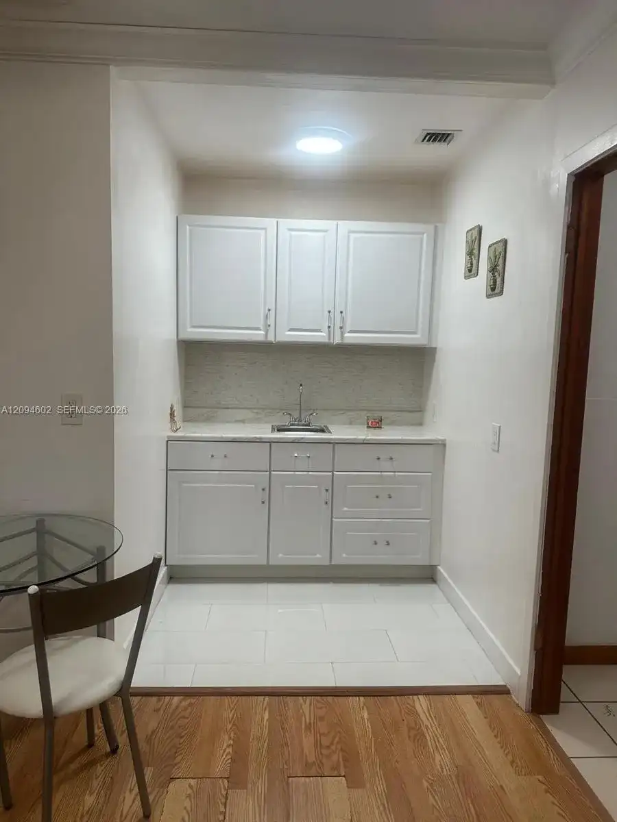 19301 SW 220th St # 3, Miami FL 33170