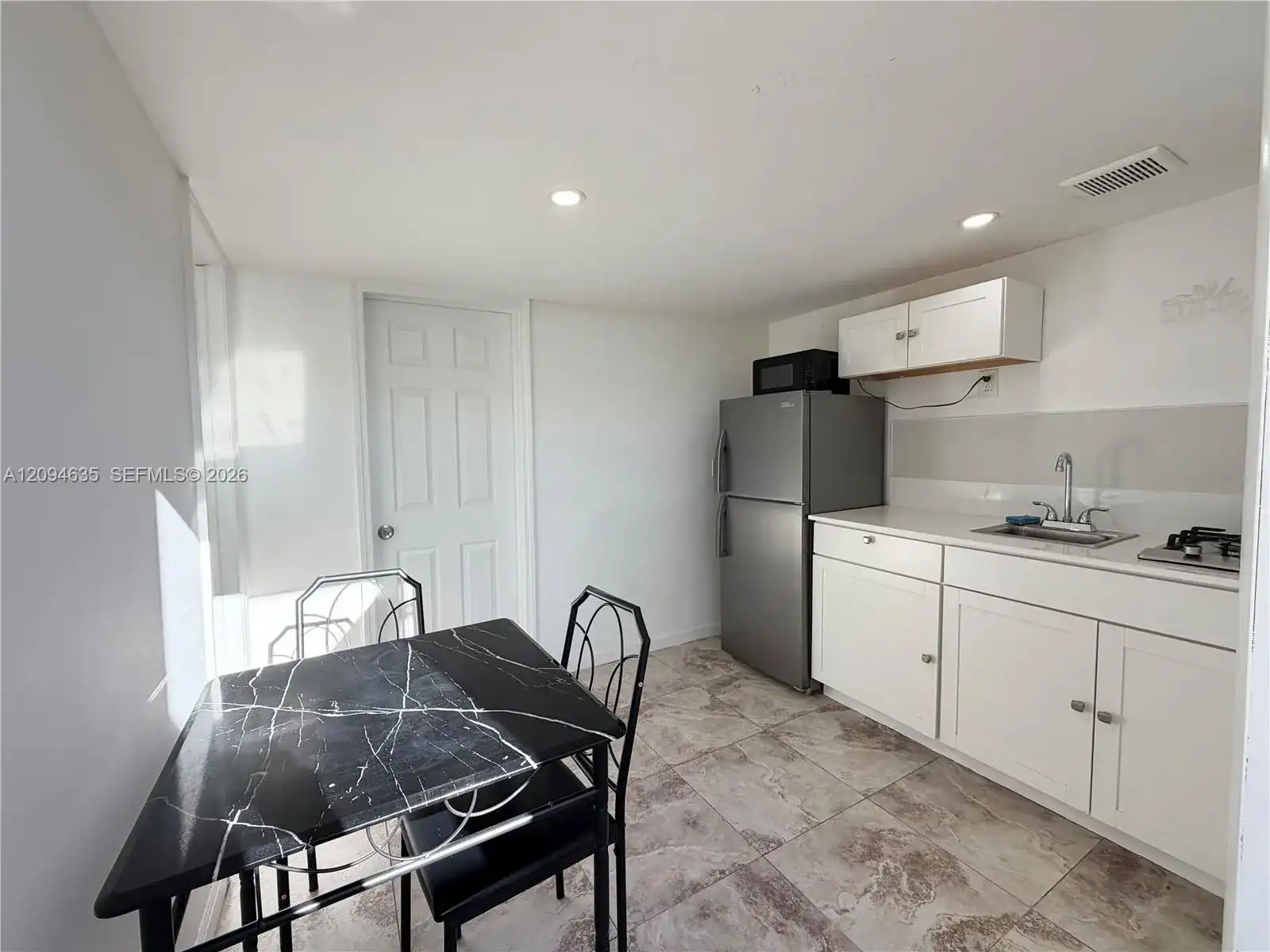 12435 SW 42nd St # 3, Miami FL 33175