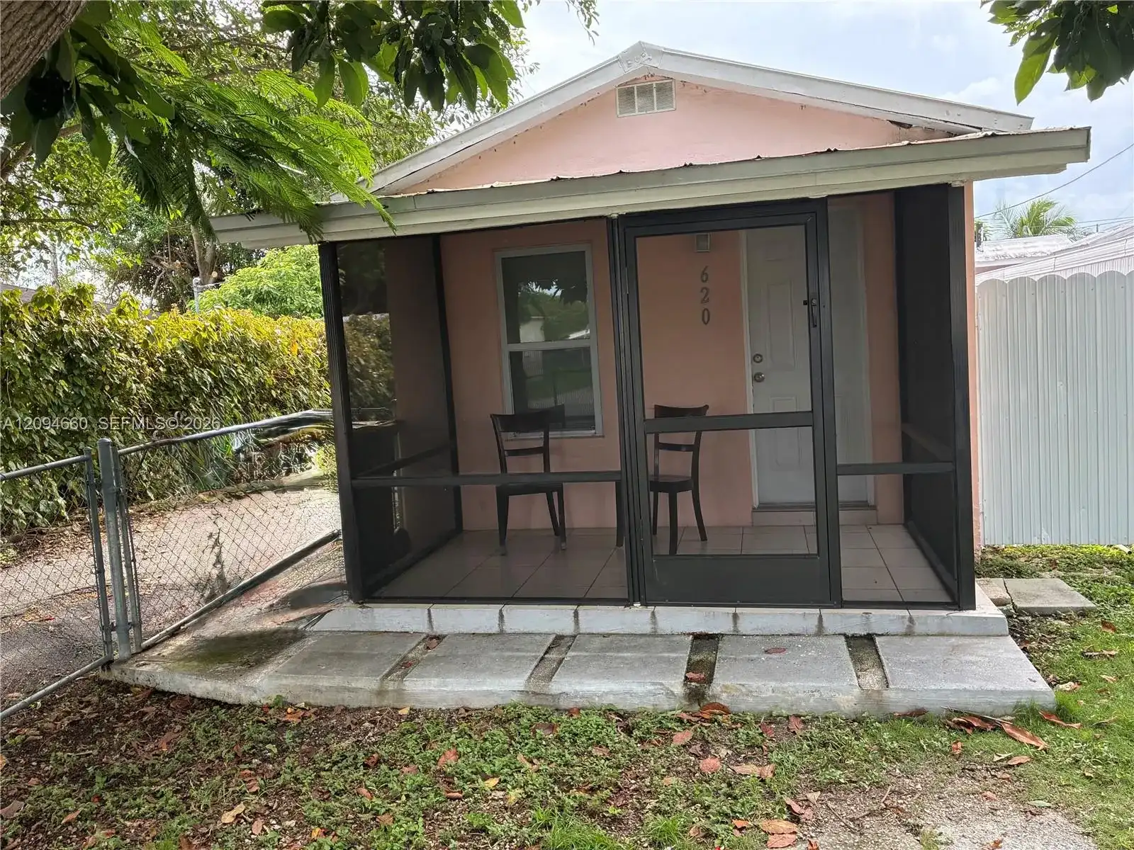 616 SW 8th # 620, Homestead FL 33030