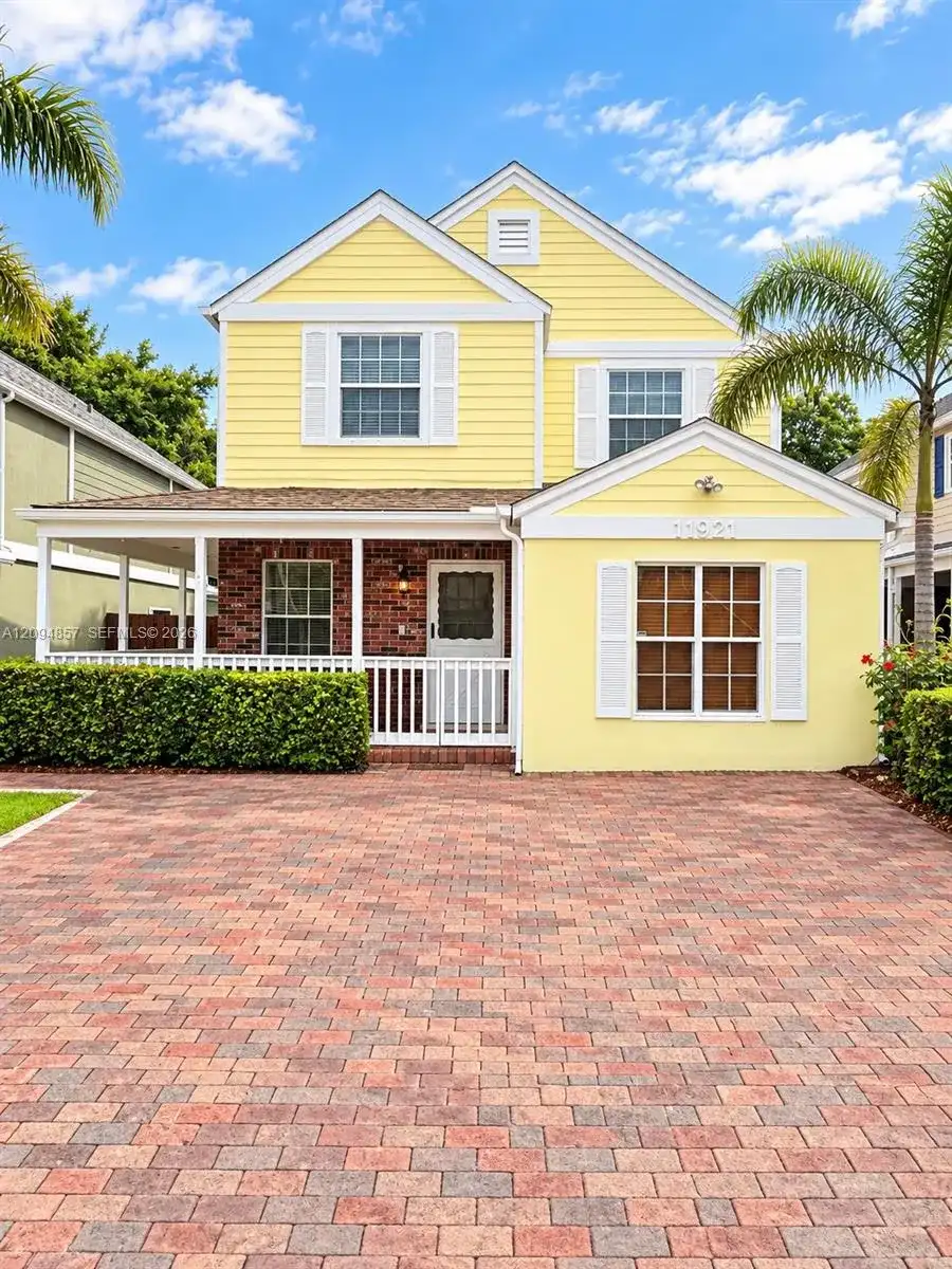 11921 SW 117th Ct, Miami FL 33186