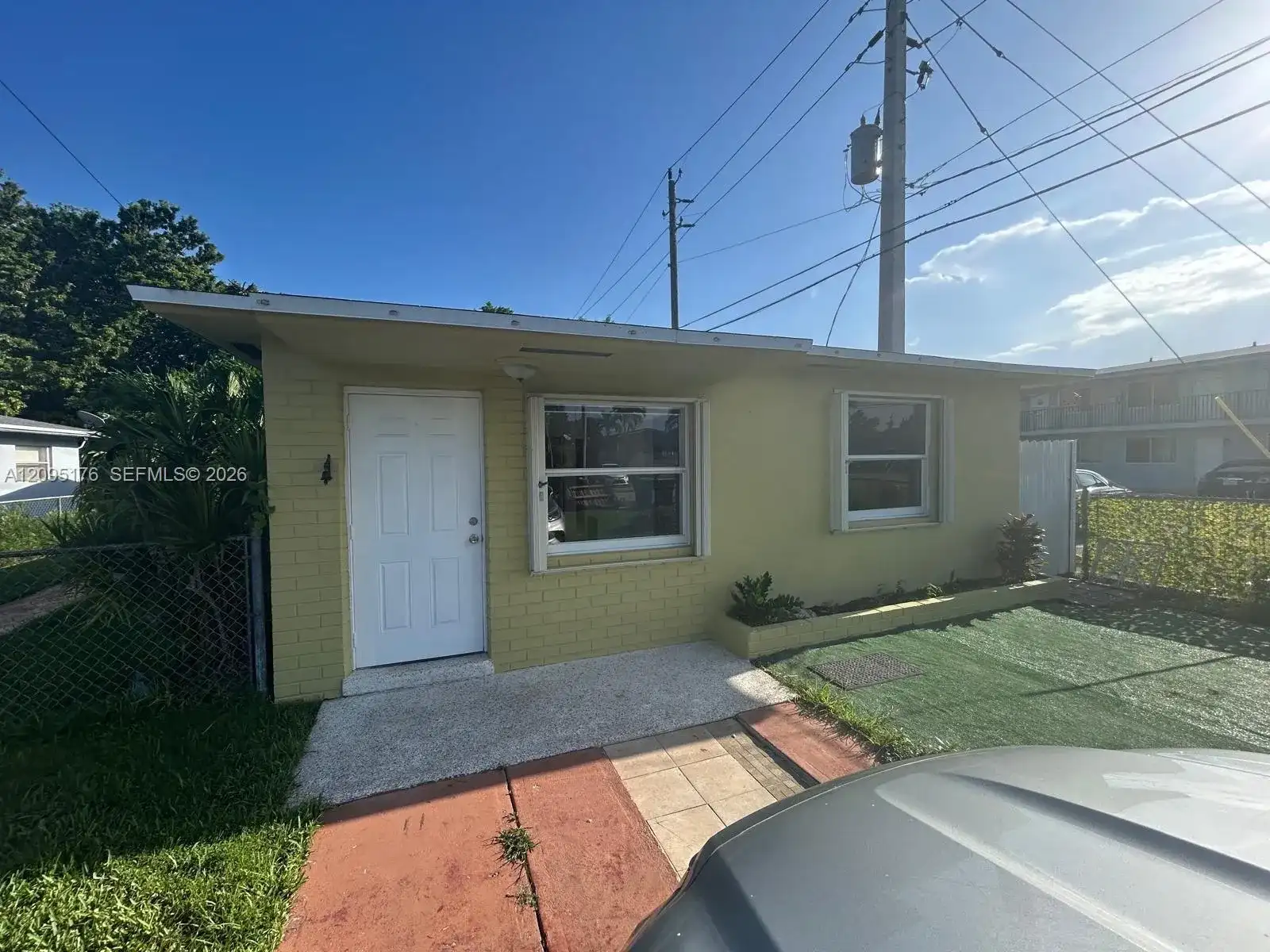 7358 SW 23rd St # 1, Miami FL 33155