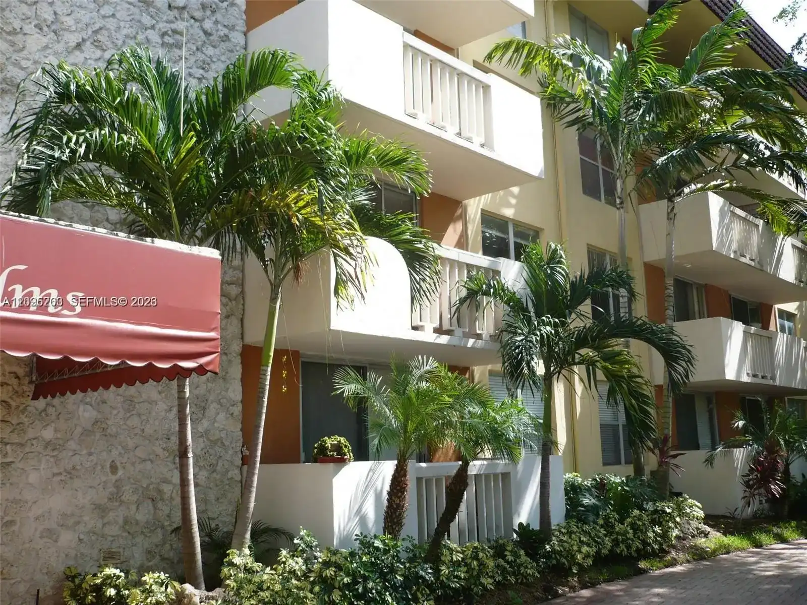 1800 Sans Souci Blvd # 316, North Miami FL 33181