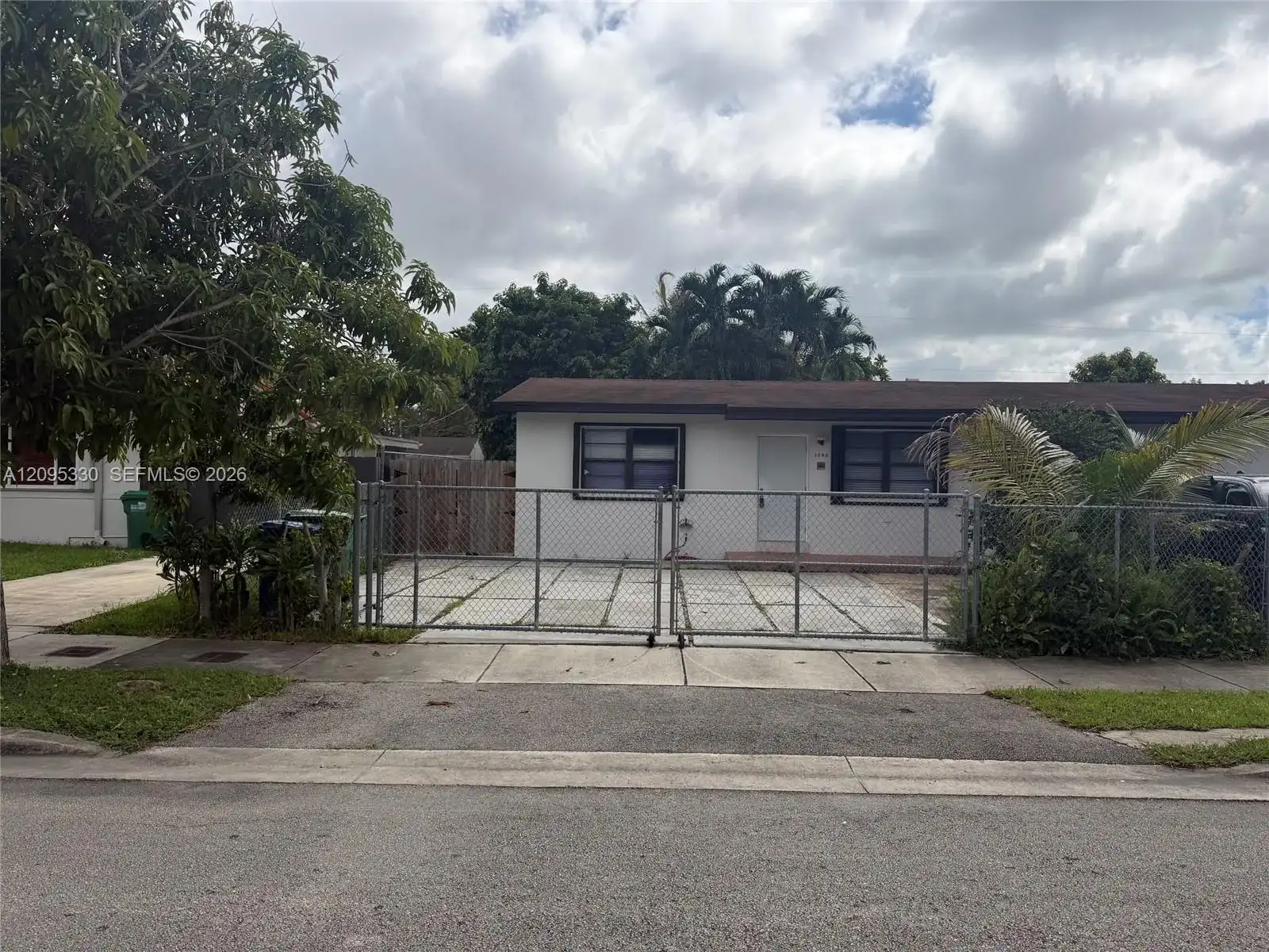 1047 SW 76th Ave # 1045, Miami FL 33144