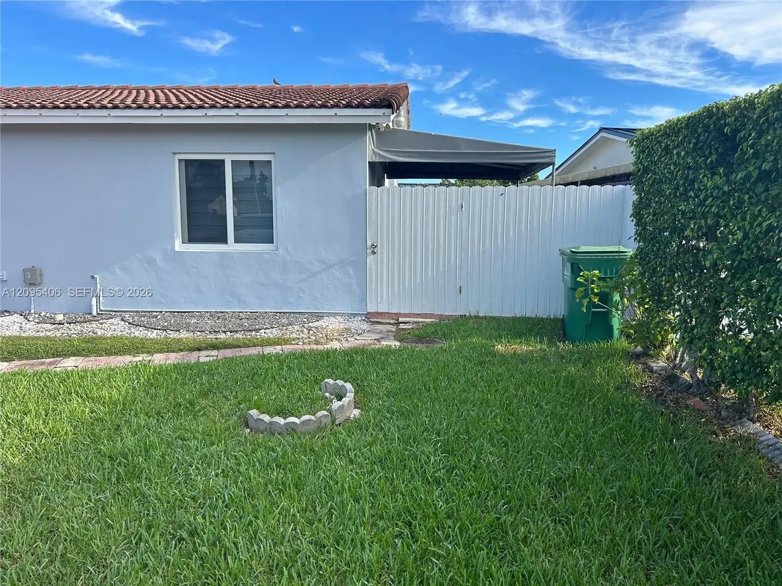 3325 Village Green Dr, Miami FL 33175