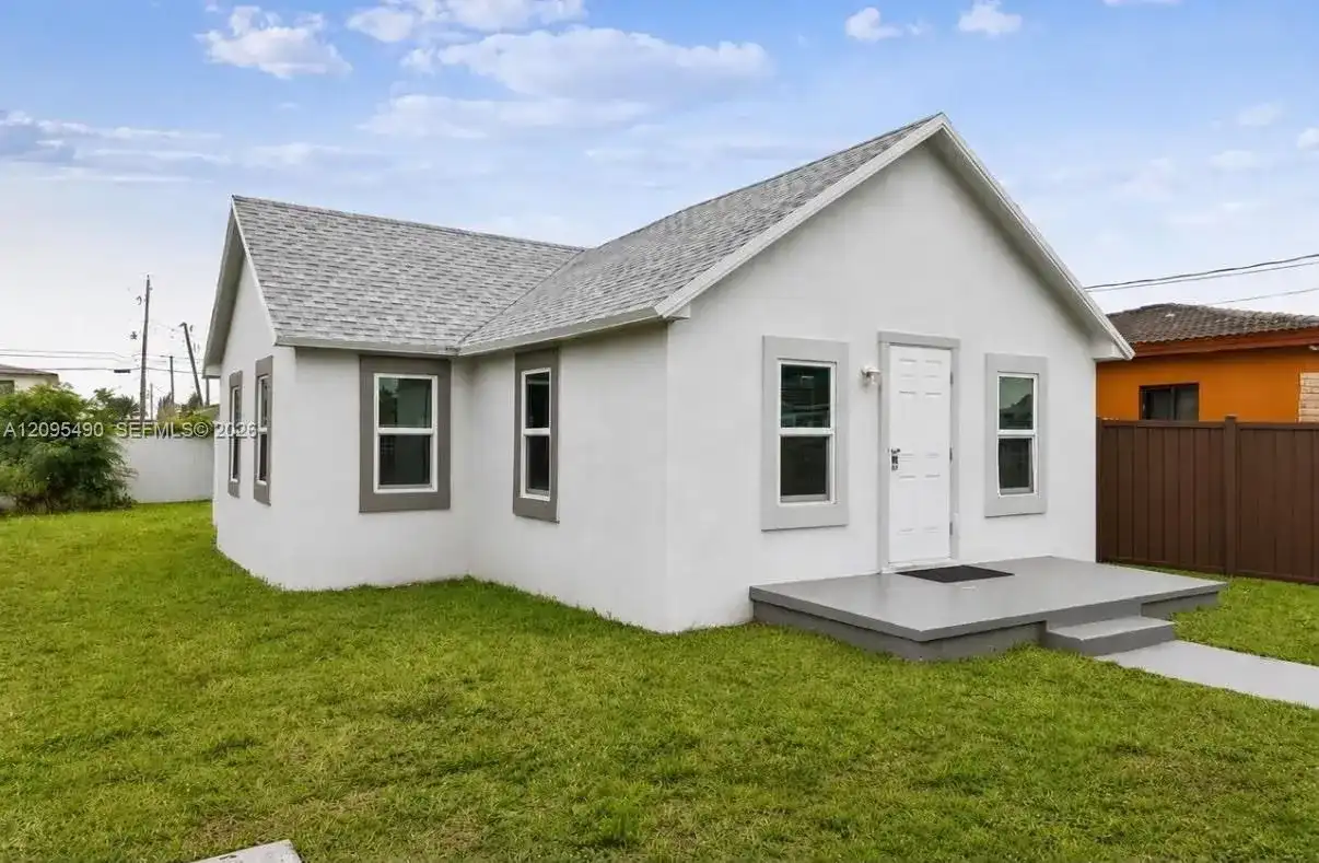 1296 NW 72nd St, Miami FL 33147