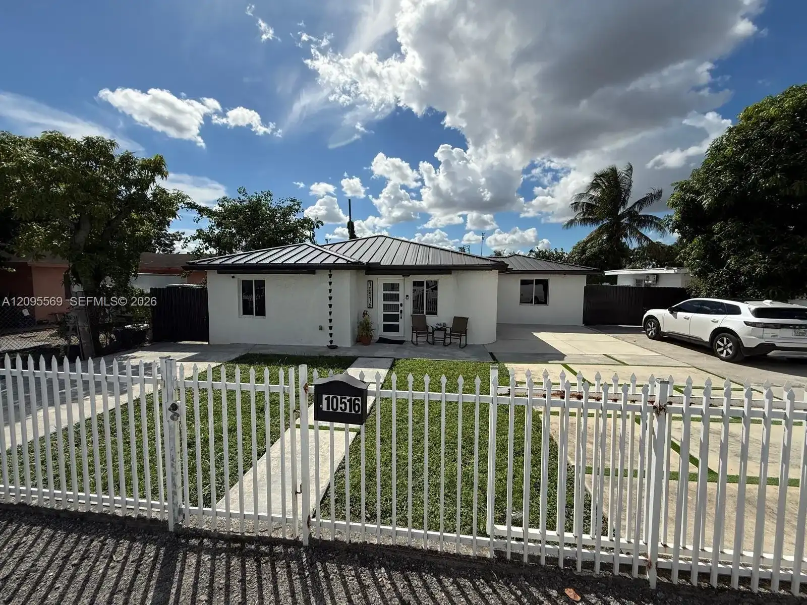 10516 NW 36th Pl, Miami FL 33147