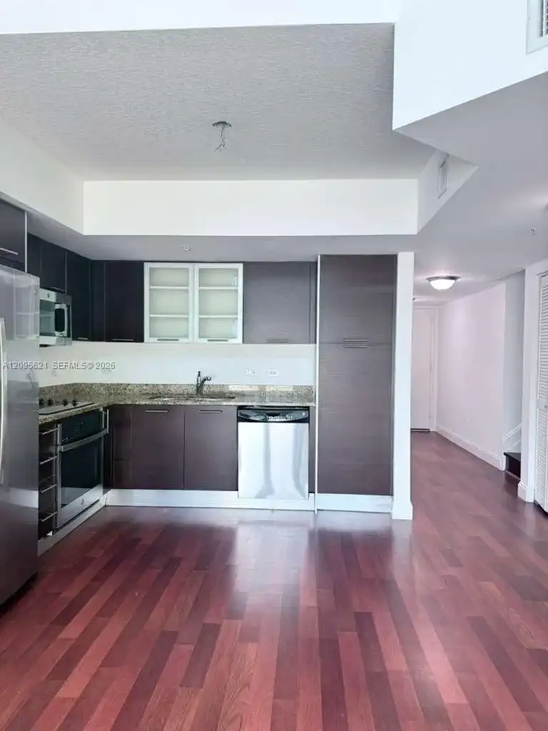 41 SE 5th St # 709, Miami FL 33131