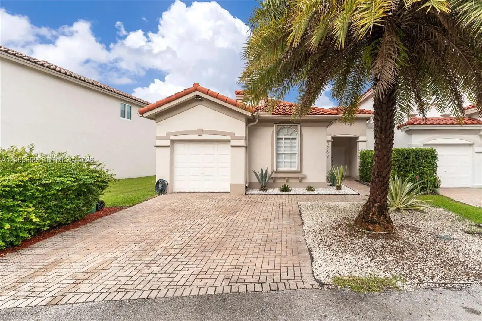 6763 NW 109th Ave # 6763, Doral FL 33178