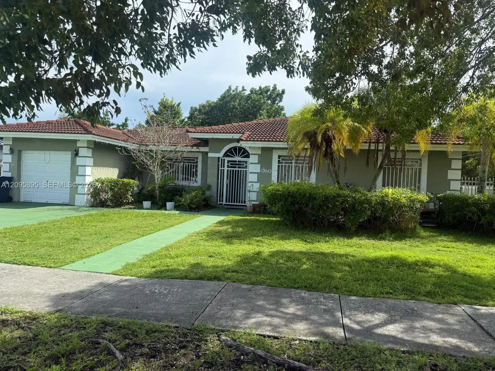 12642 SW 221st St, Miami FL 33170