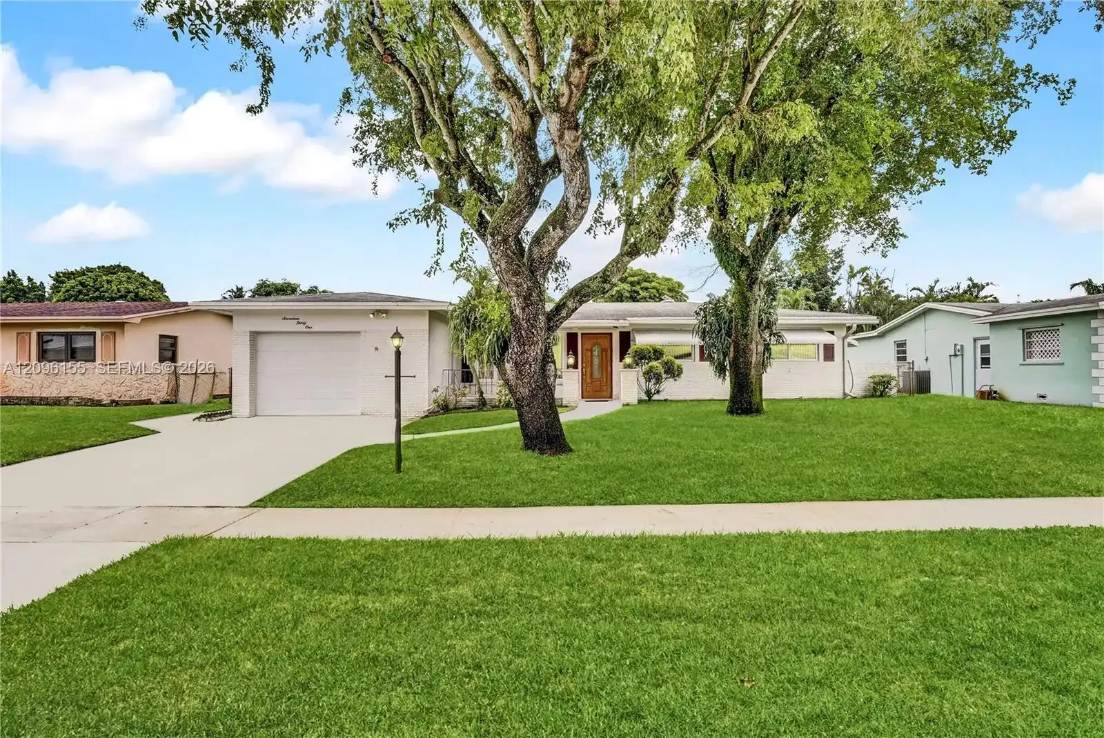 1731 NW 86th Ave, Pembroke Pines FL 33024