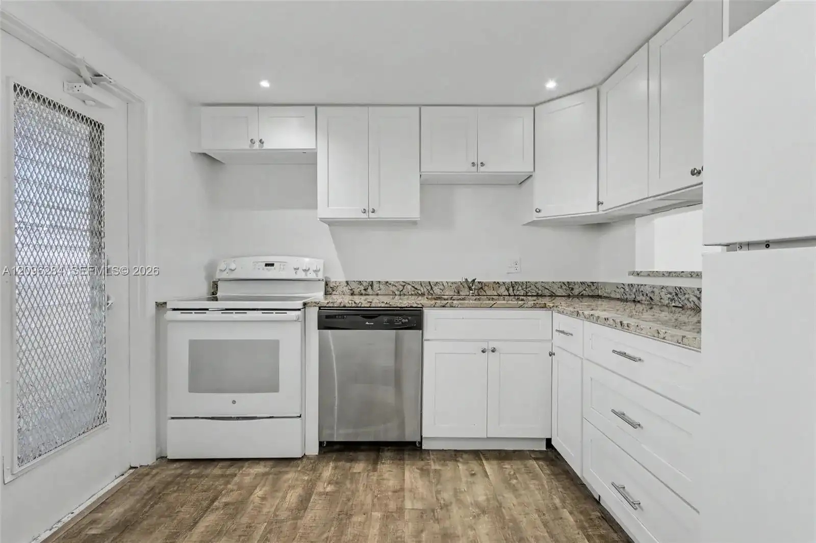 4700 Washington St # 502, Hollywood FL 33021