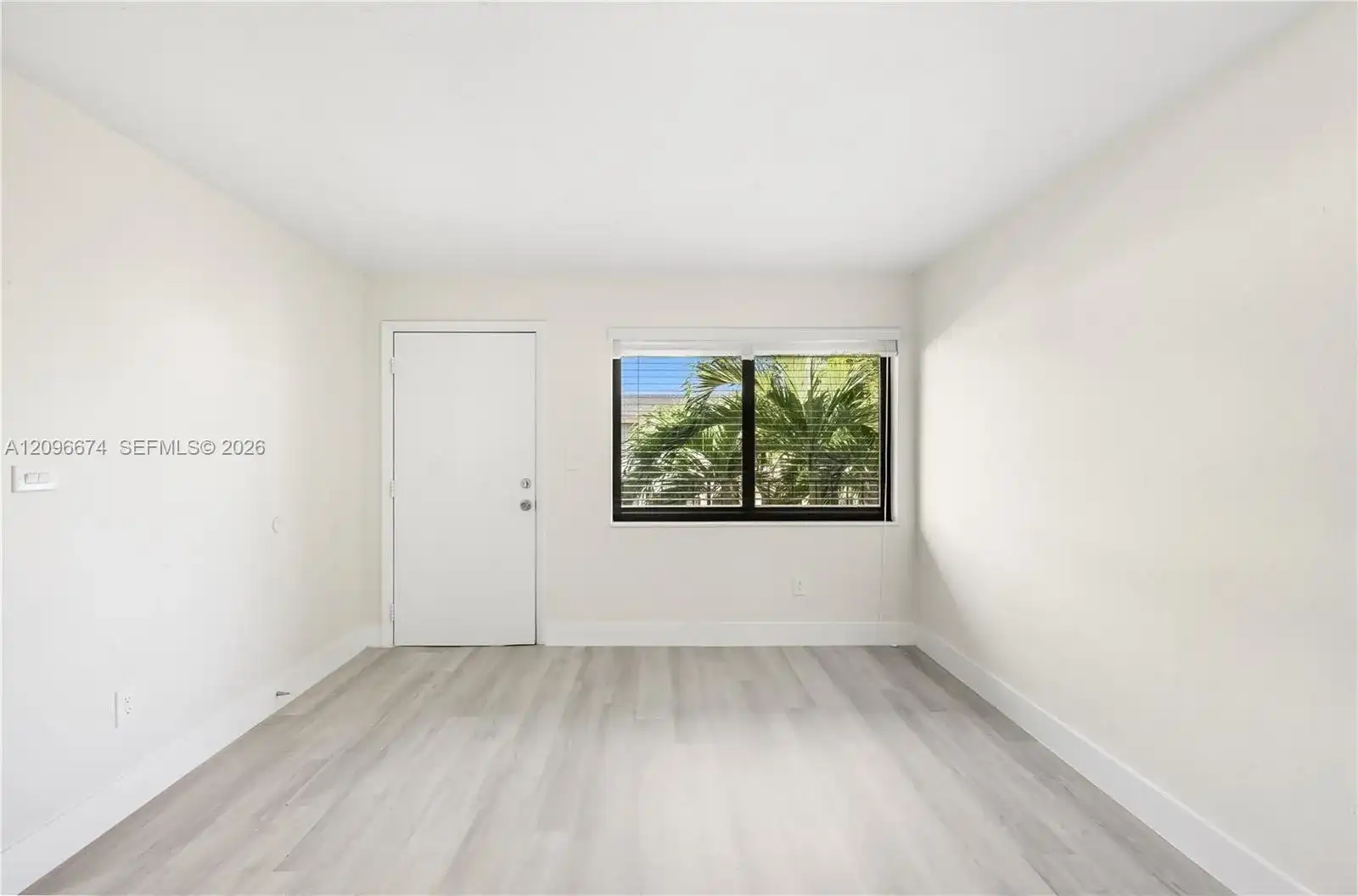 1310 W 29th St # 29, Hialeah FL 33012