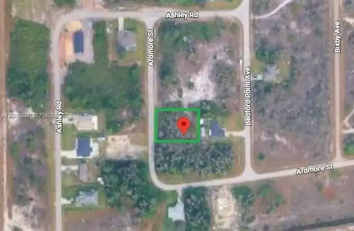 909 Ardmore st, Lehigh Acres FL 33974