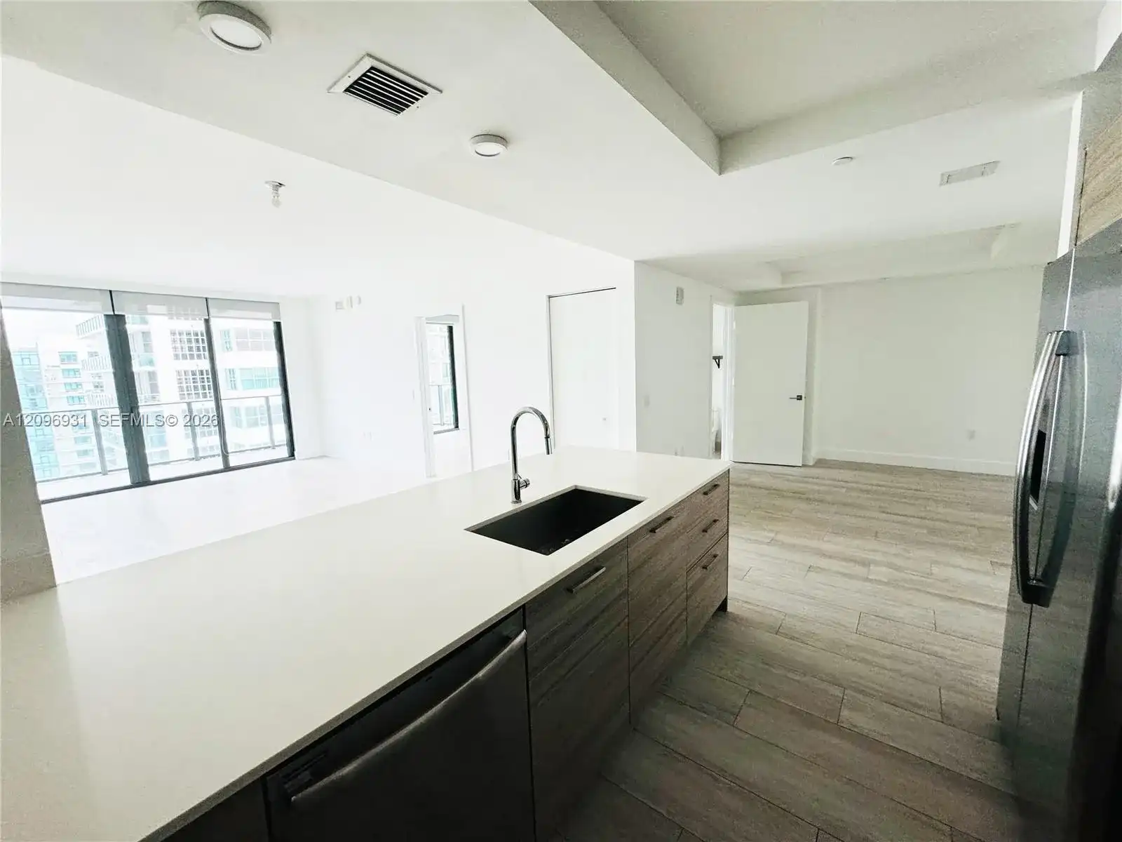 121 NE 34th St # 2302, Miami FL 33137