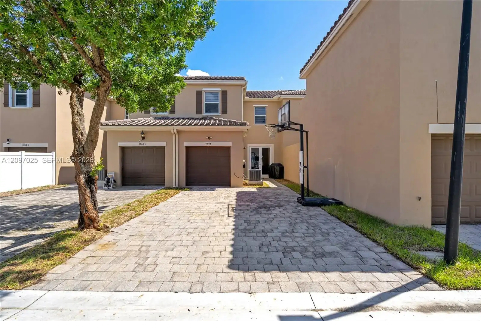 17097 SW 94th Way # 17097, Miami FL 33196