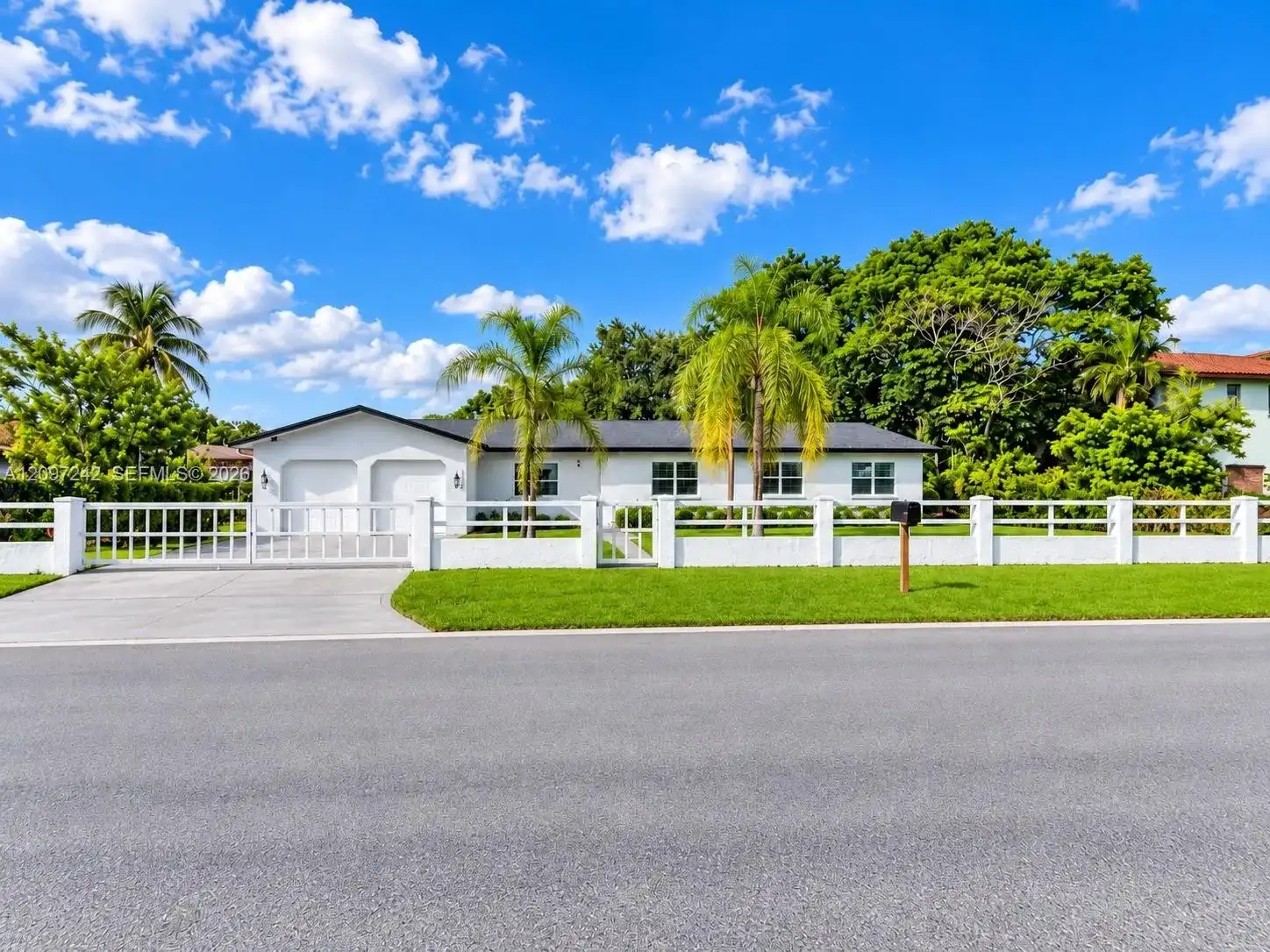 2125 NW 179th St, Miami Gardens FL 33056