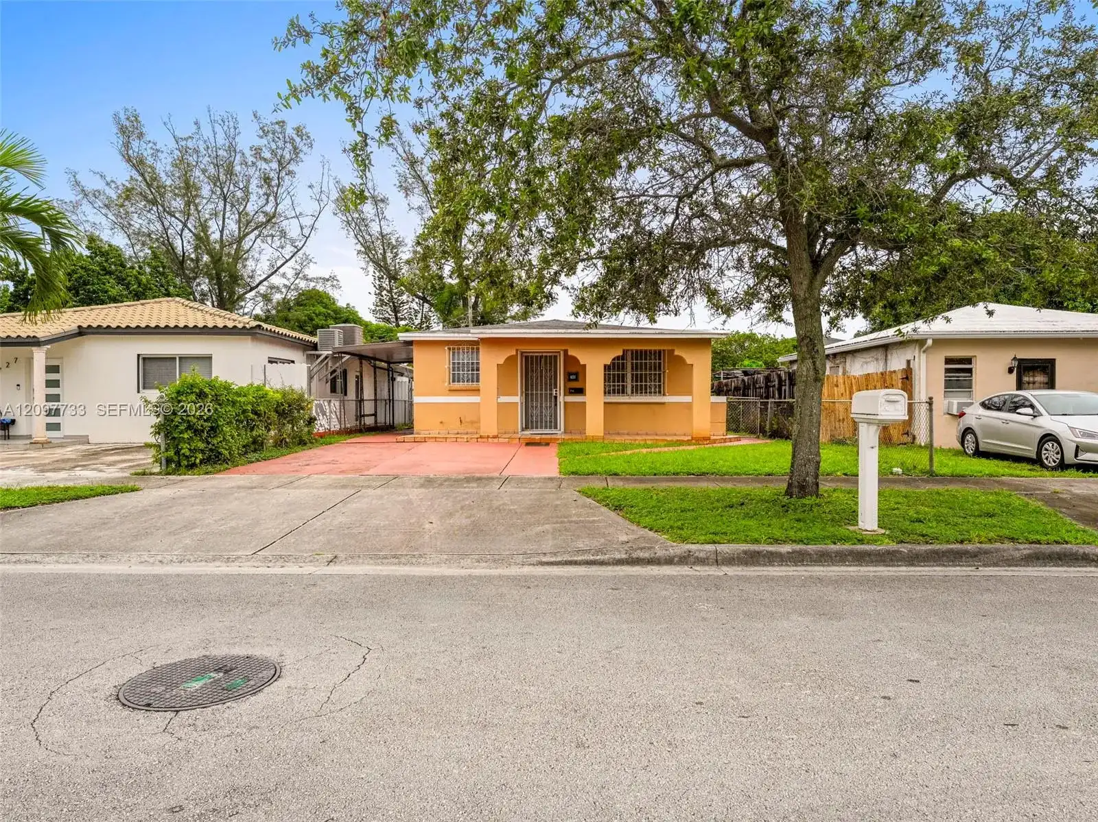 743 E 29th St, Hialeah FL 33013