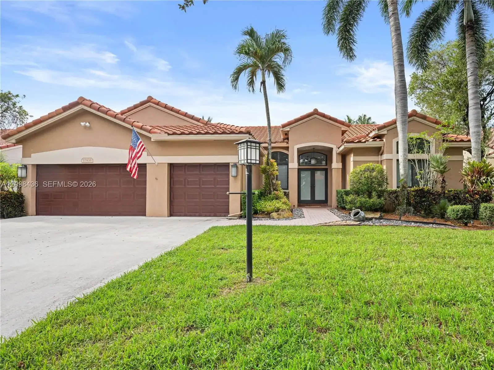 10938 Nashville Dr, Cooper City FL 33026