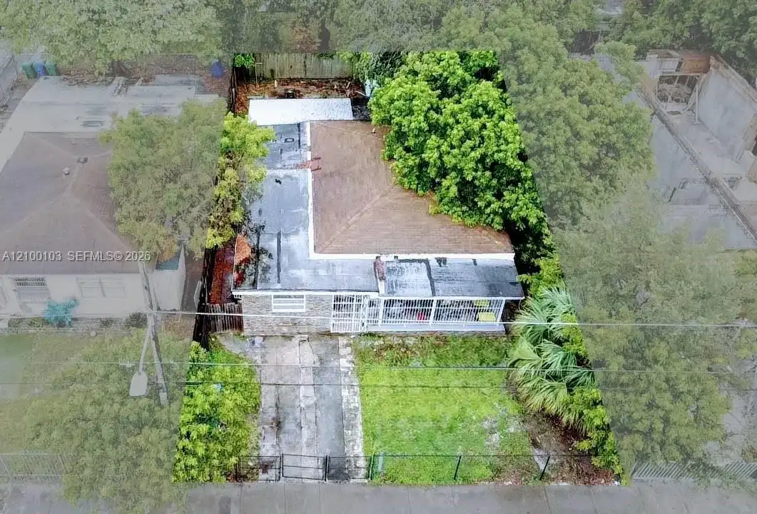 1085 NW 25th St, Miami FL 33127