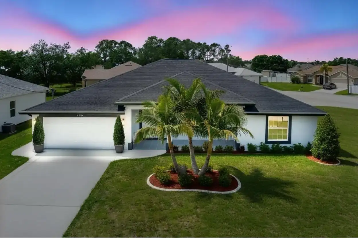 5360 NW Akbar Terrace, Port St. Lucie FL 34986