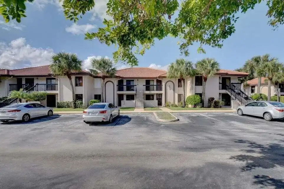 400 Club Circle # 101, Boca Raton FL 33487