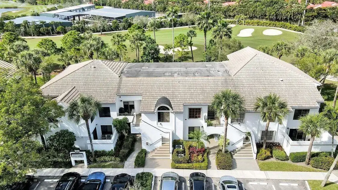 7449 Glendevon Lane # 106, Delray Beach FL 33446