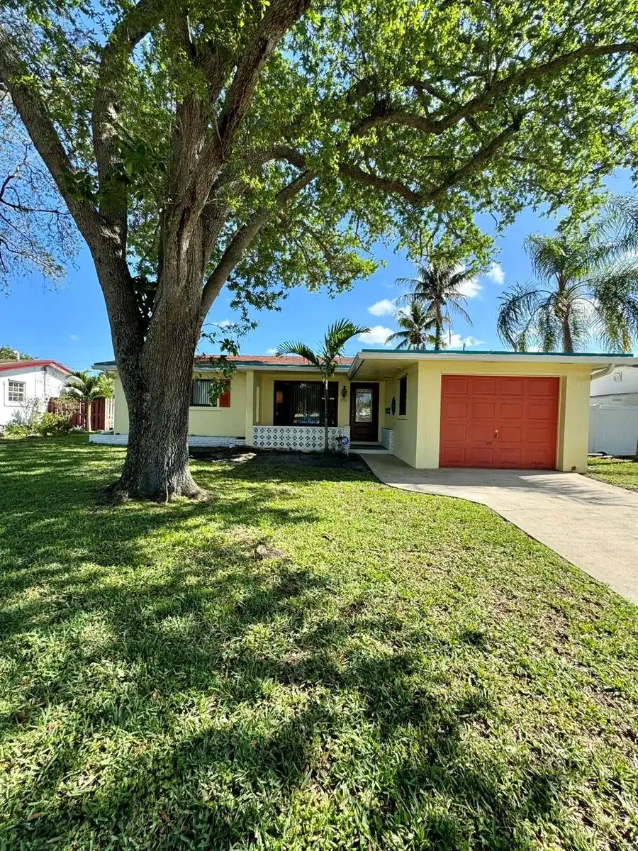 3510 Taft Street, Hollywood FL 33021