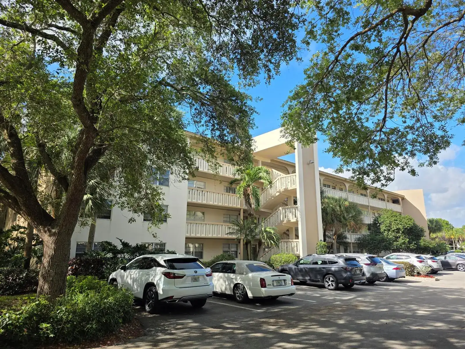 2301 Lucaya Lane # E3, Coconut Creek FL 33066