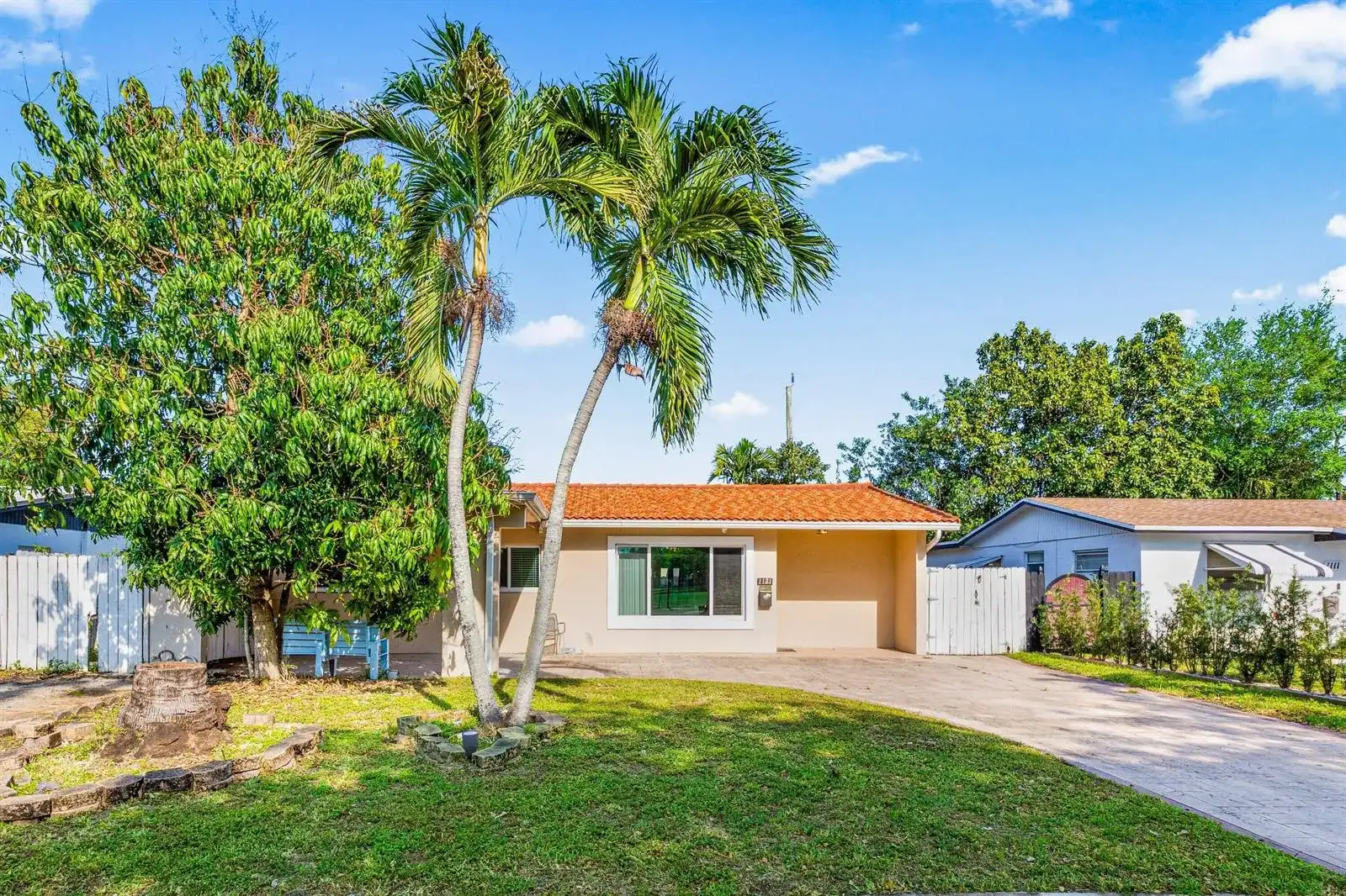 1121 N 66th Terrace, Hollywood FL 33024