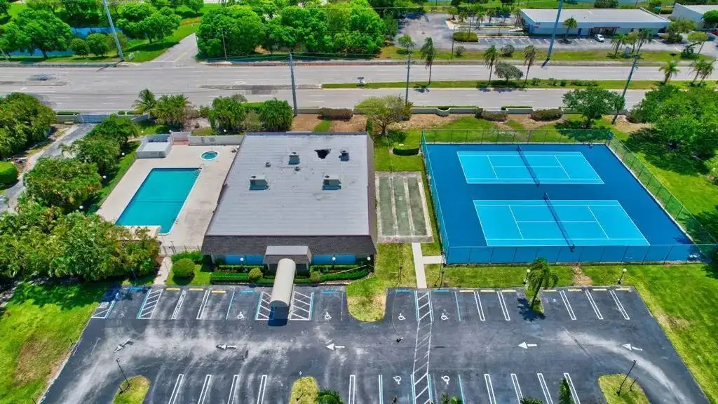 1710 NW 18th Avenue # 204, Delray Beach FL 33445