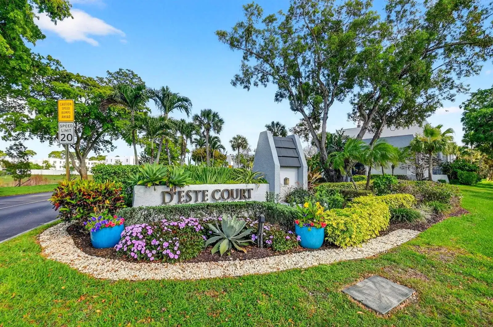 4248 Deste Court # 304, Lake Worth FL 33467