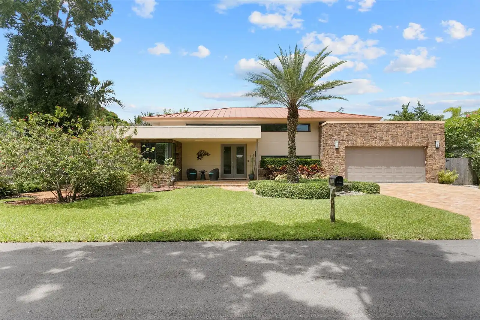 2701 NE 2nd Avenue, Wilton Manors FL 33334