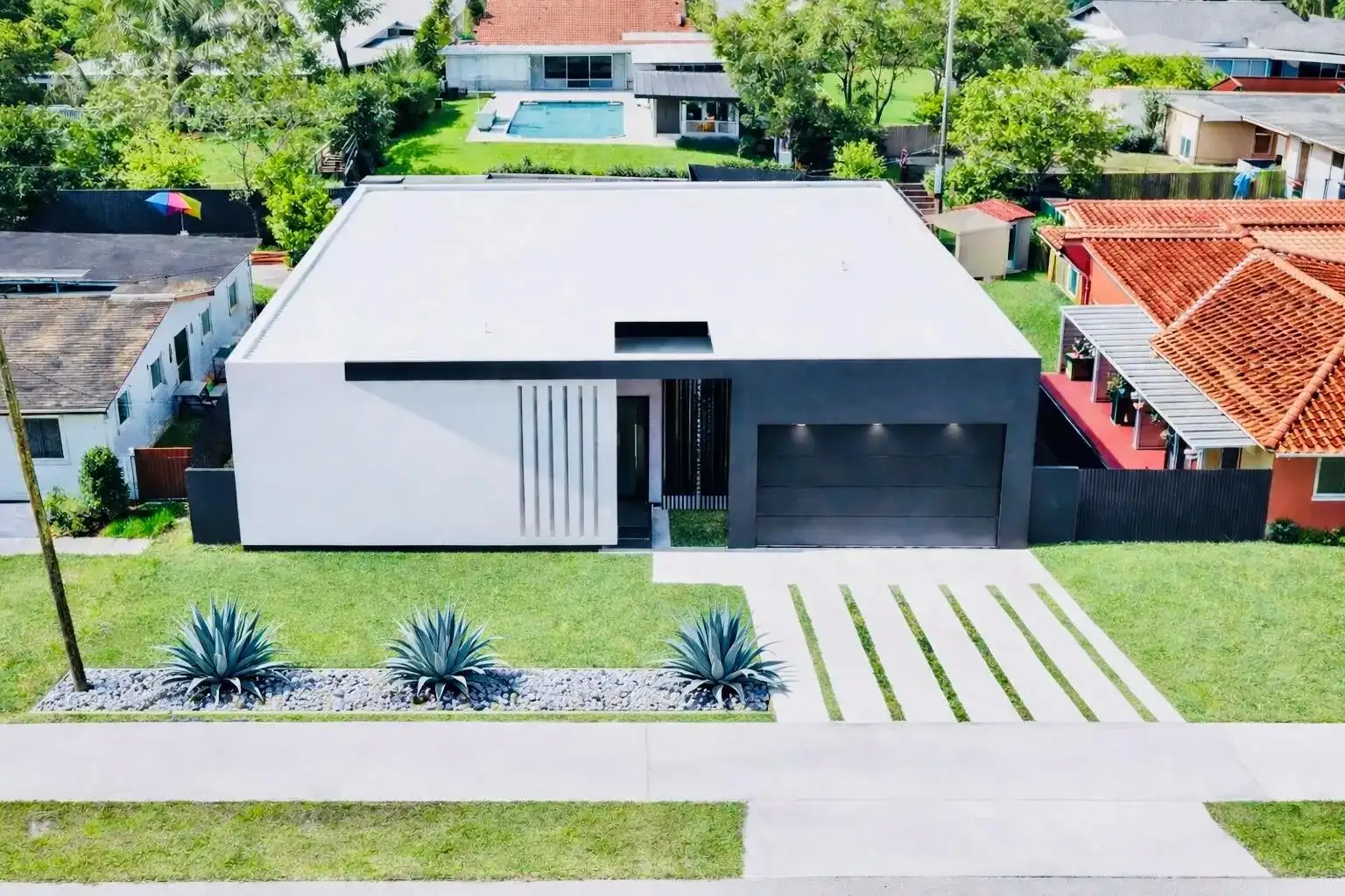 8966 SW 40th Terrace, Miami FL 33165