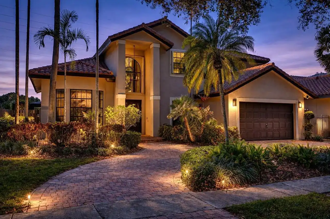 10650 Paris Street, Cooper City FL 33026