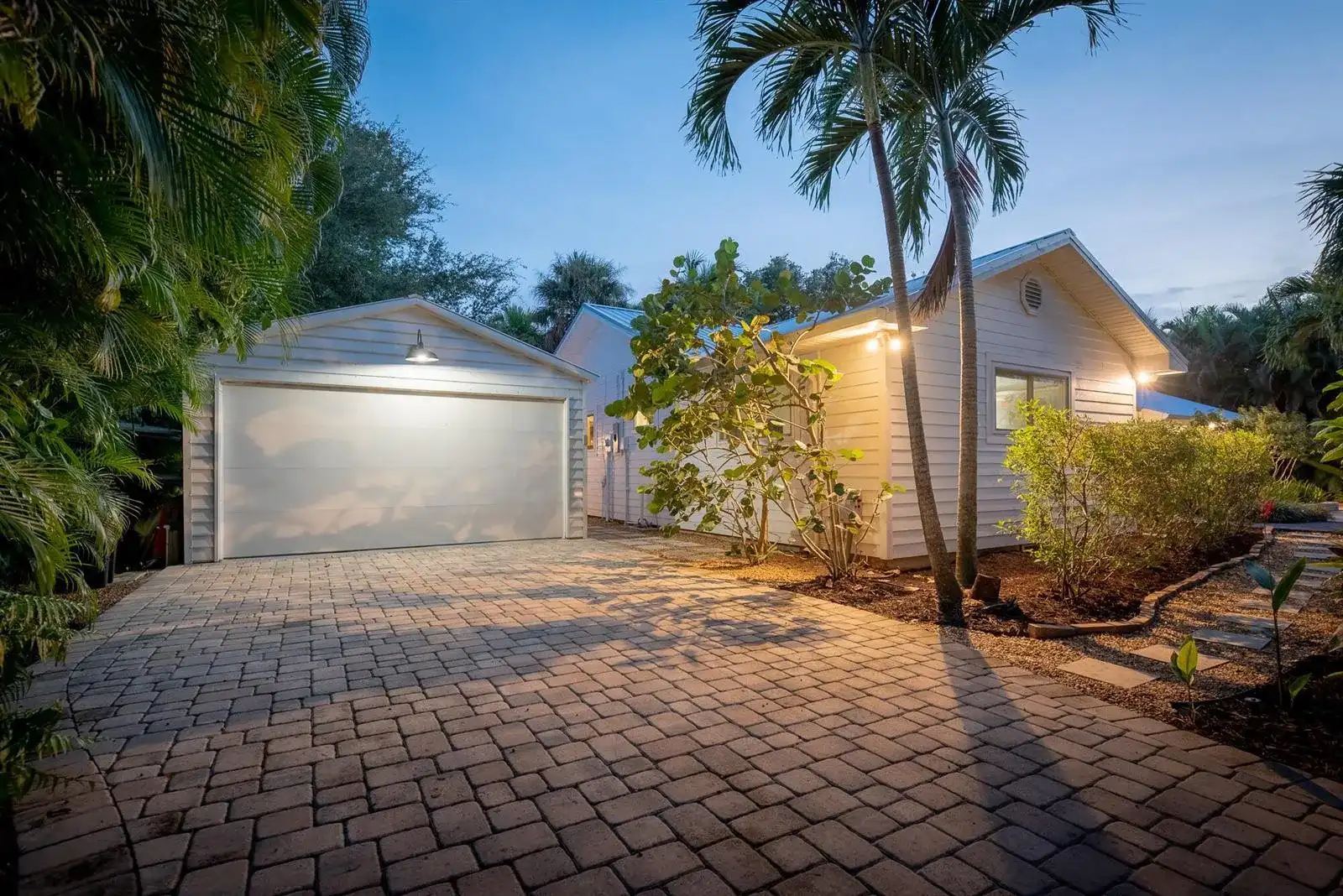 547 SW Riverview Street, Stuart FL 34994