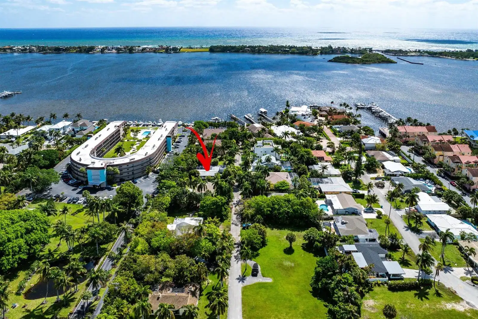 631 Lakeside Harbor, Boynton Beach FL 33435