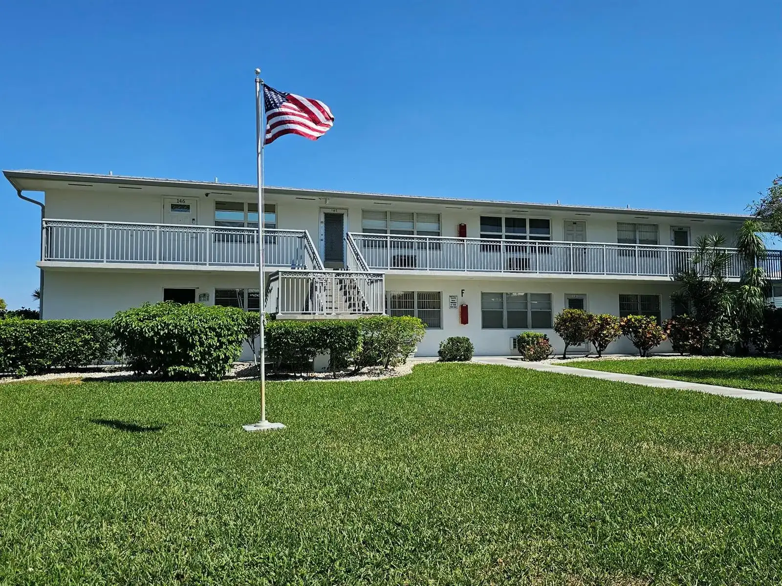 145 Sheffield F, West Palm Beach FL 33417