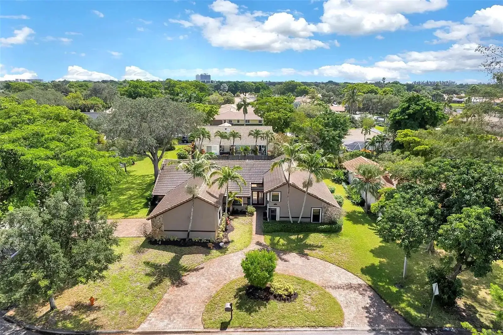 197 NW 104th Avenue, Coral Springs FL 33071