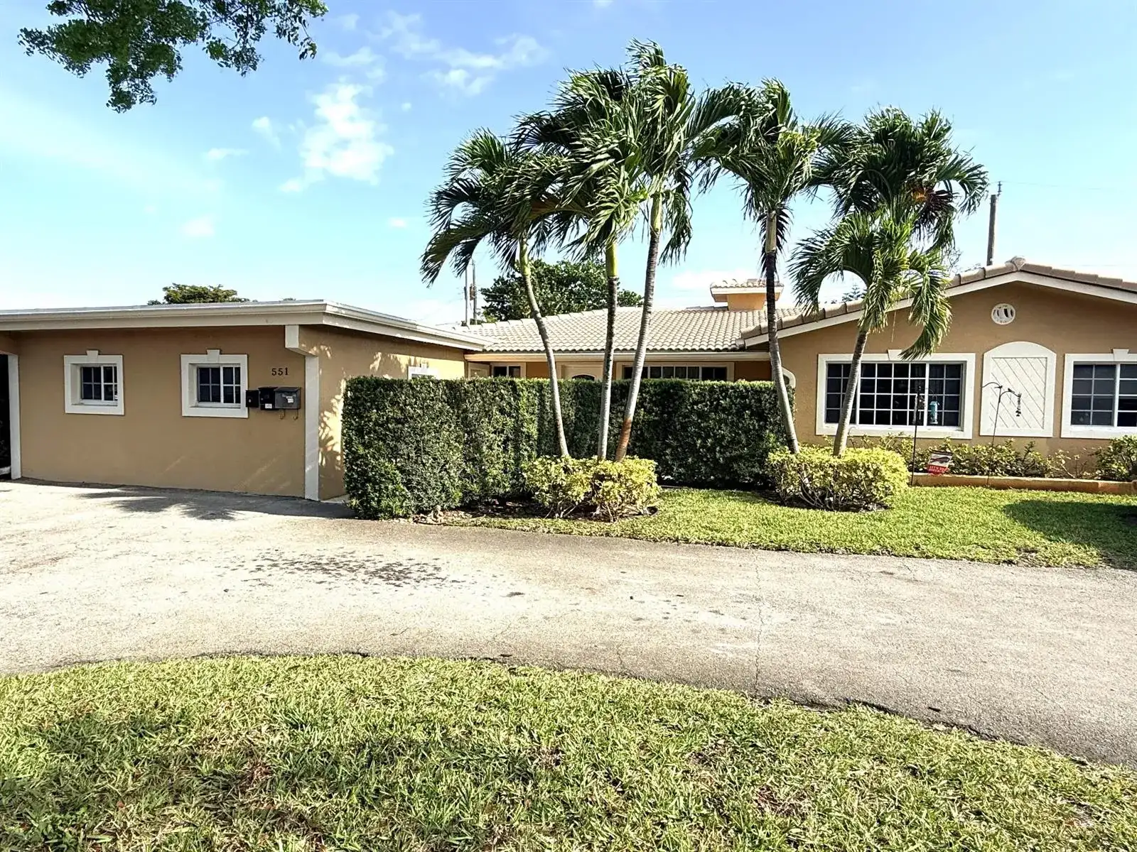 551 SE 15th Street, Pompano Beach FL 33062
