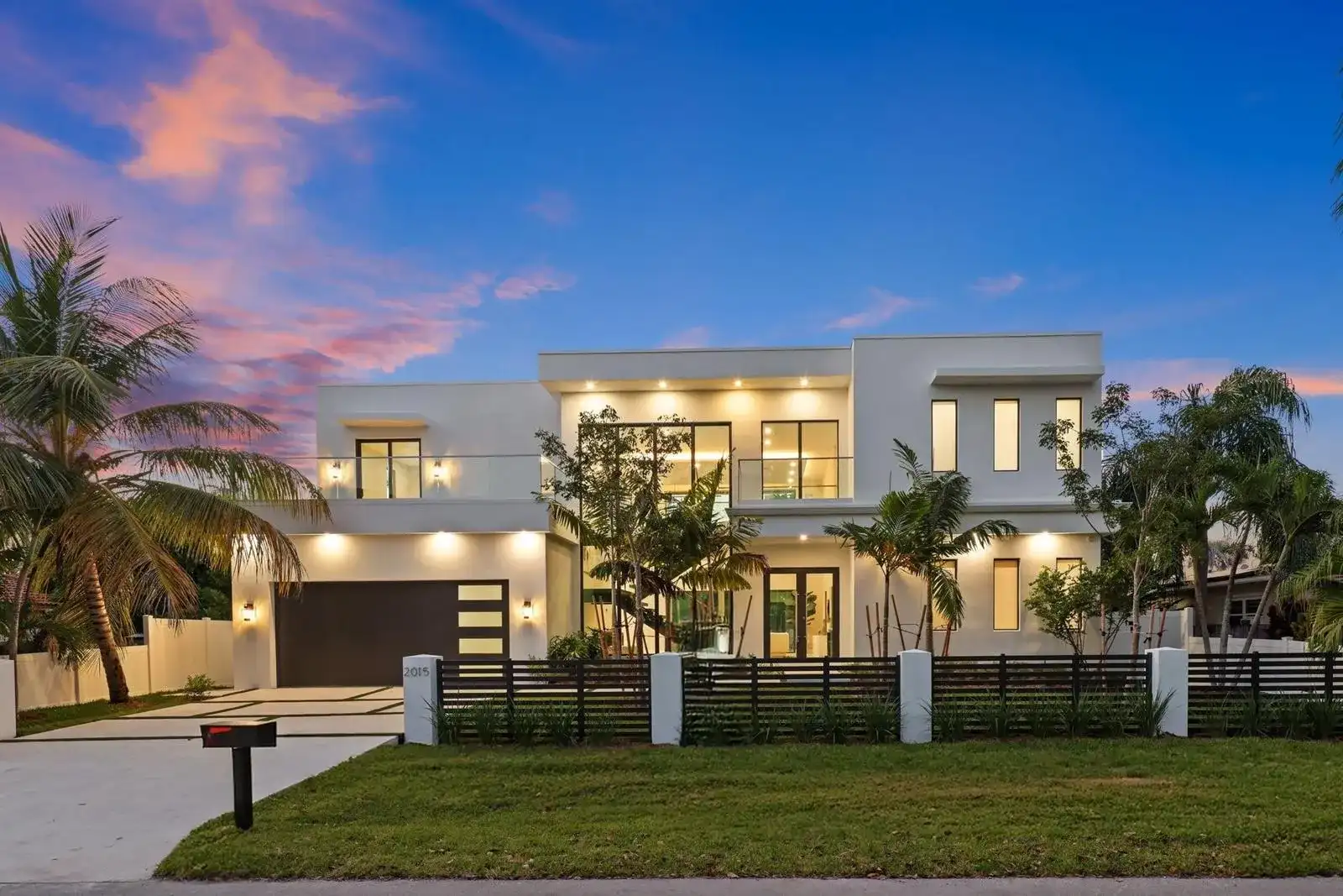 2015 NE 4th Avenue, Wilton Manors FL 33305