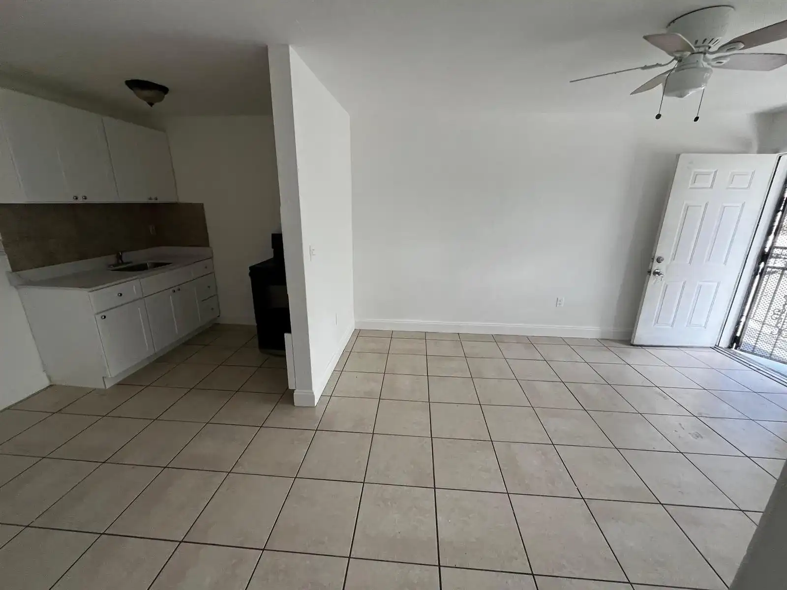 3015 NW 8th Avenue # 11, Miami FL 33127